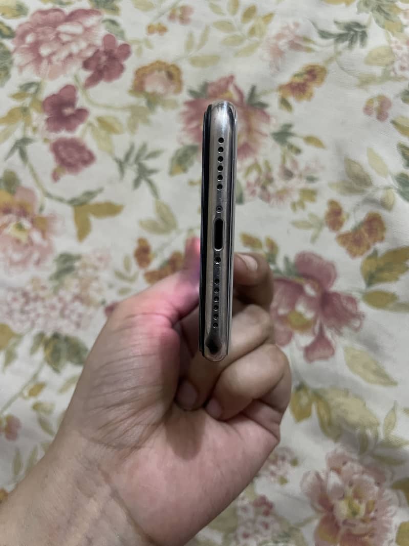 Apple iPhone X 1