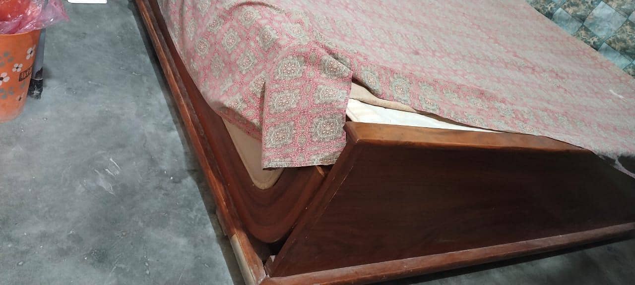 Jambo size Bed 3