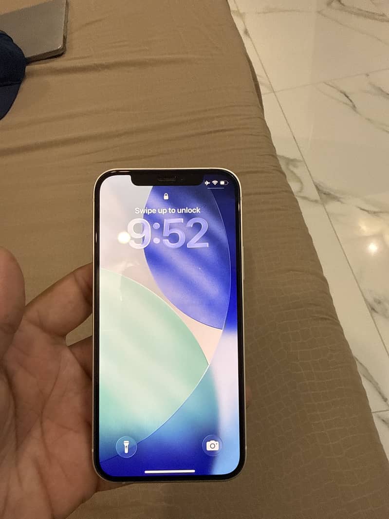 Apple iPhone 12 0
