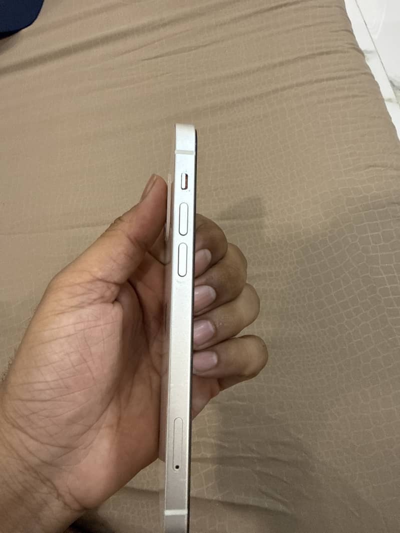 Apple iPhone 12 2
