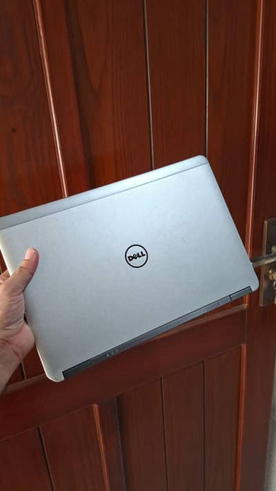 Dell latitude E7240 for sale