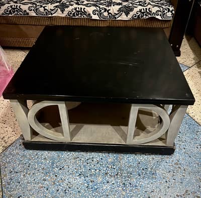 Central table