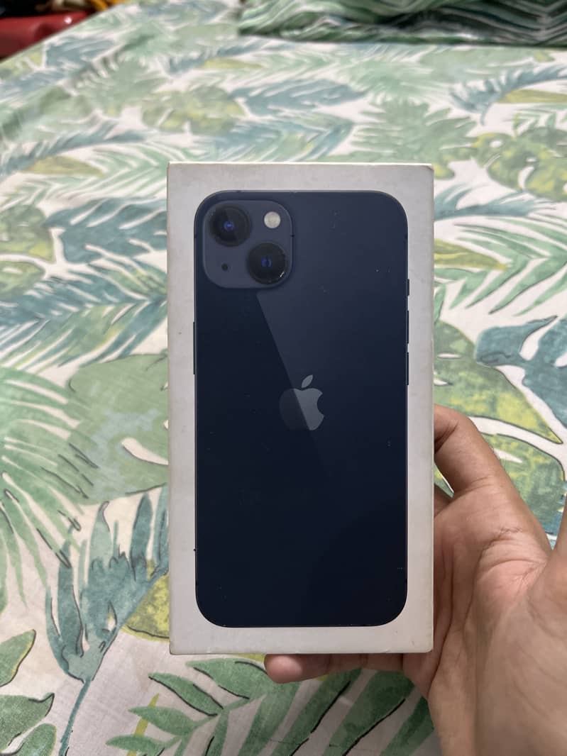 Apple iPhone 13 9