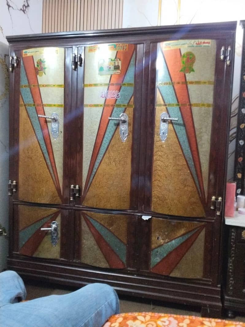 3 door safe 1