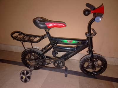 Black bicycle good condition for kids