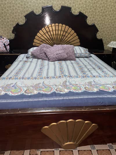 Old model Bed set with dressing with iron stand