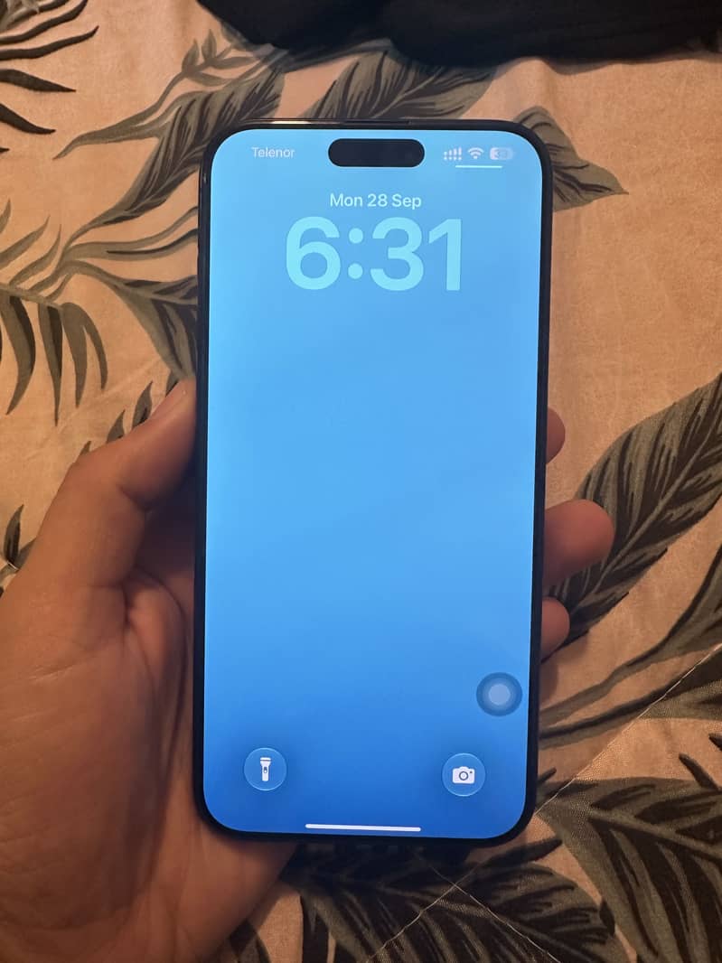 Apple iPhone 15 Pro Max 1