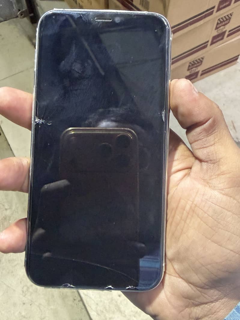 Apple iPhone 11 Pro 3