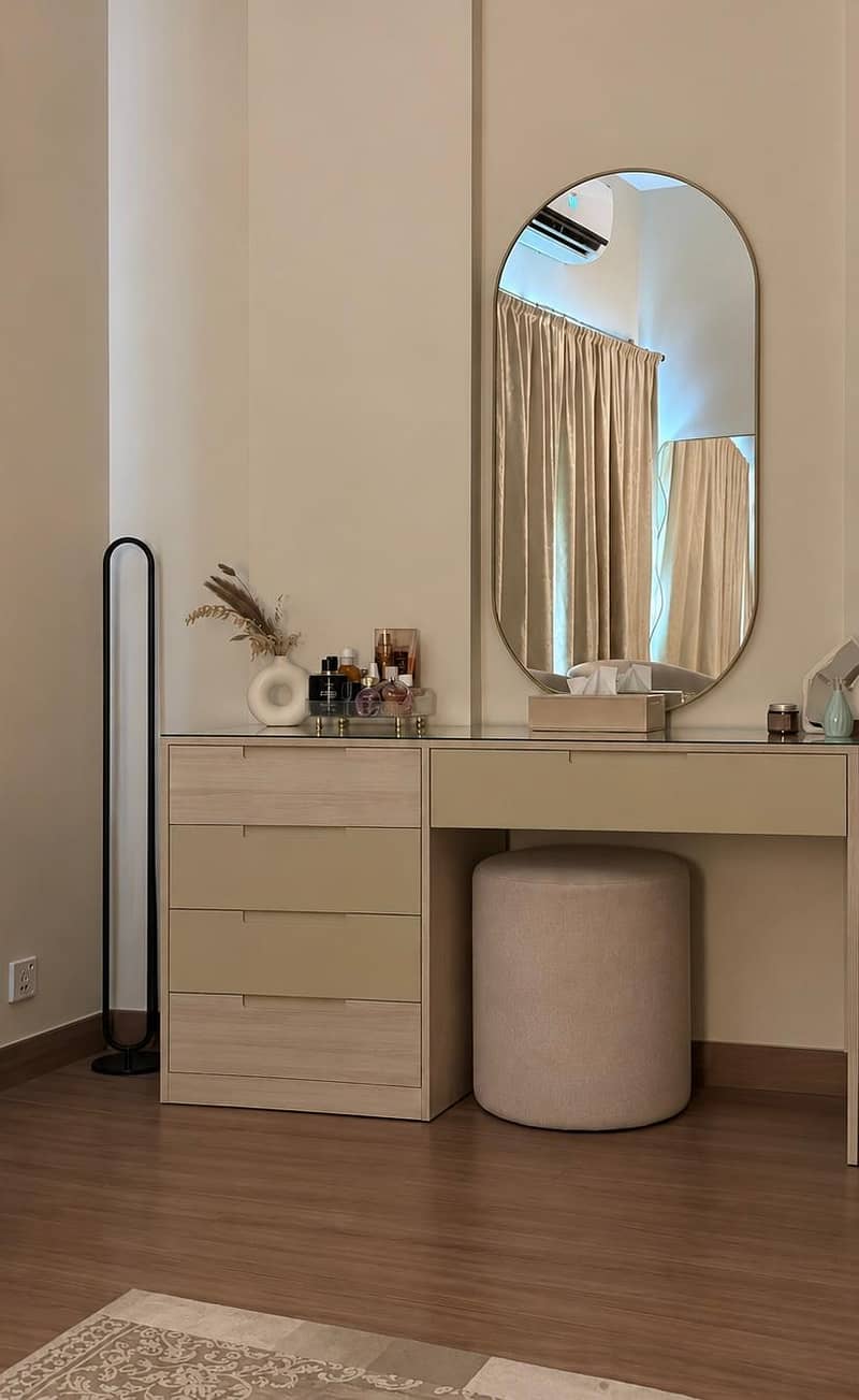 Dressing Table With Stool 0
