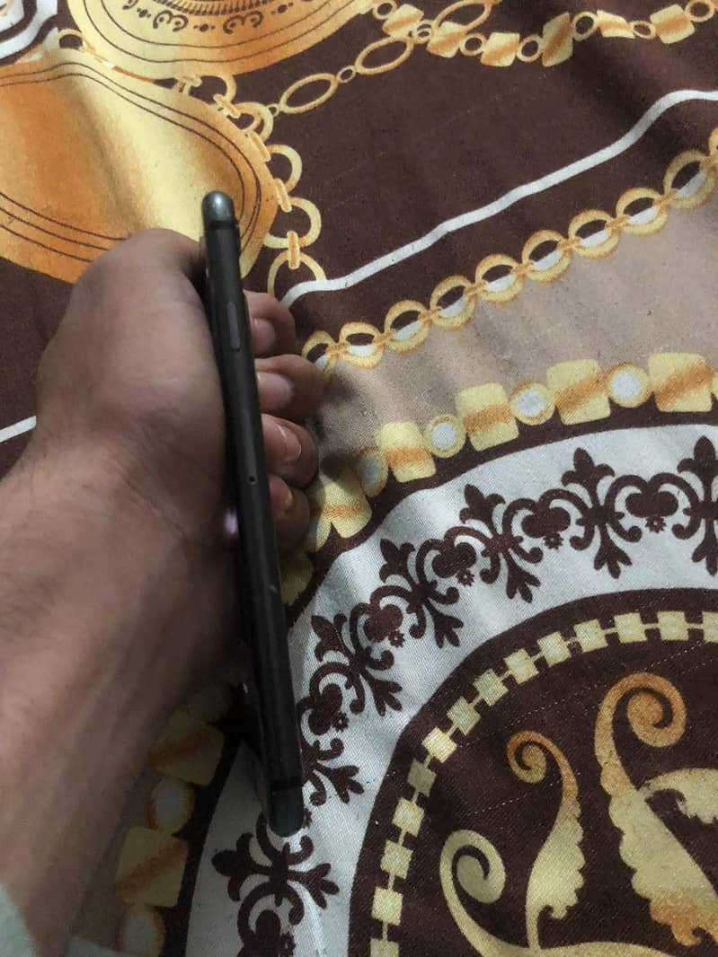 Apple iPhone 8 2