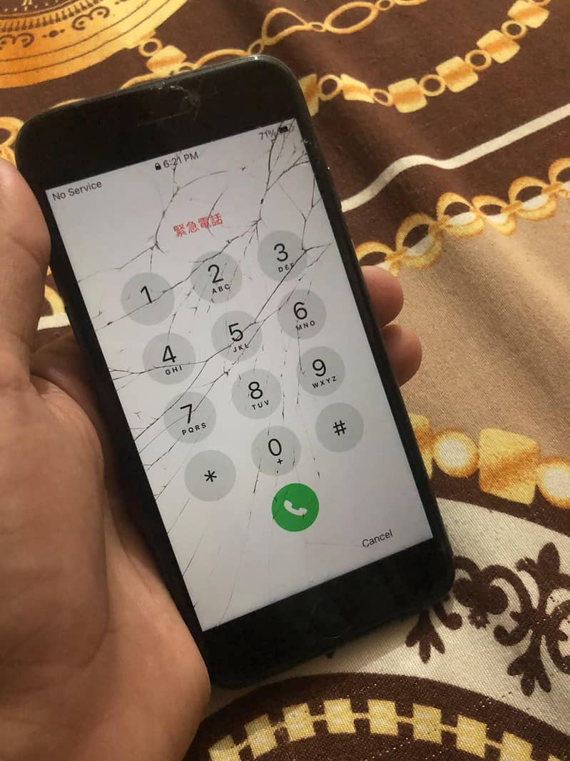 Apple iPhone 8 4