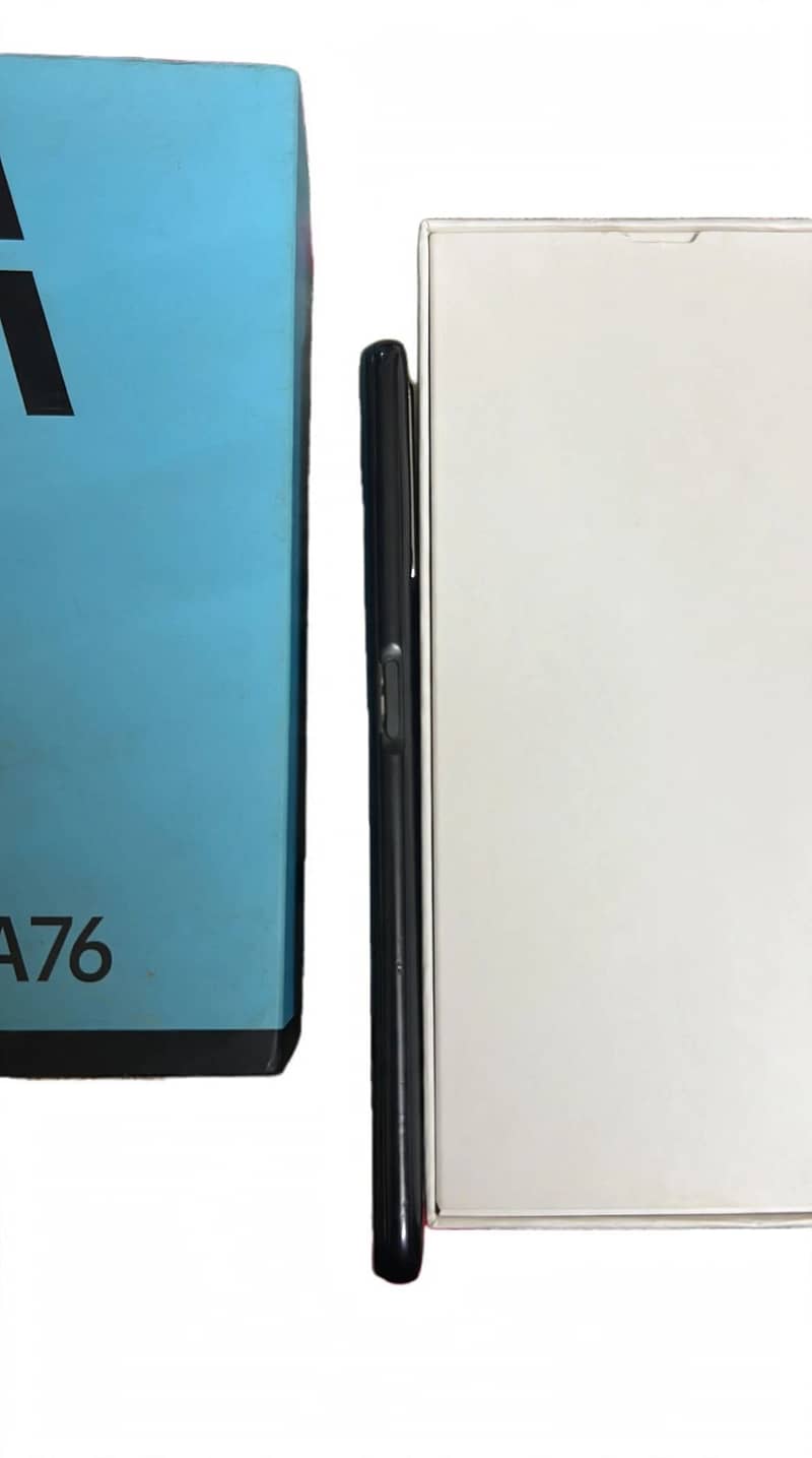 OPPO A76 3