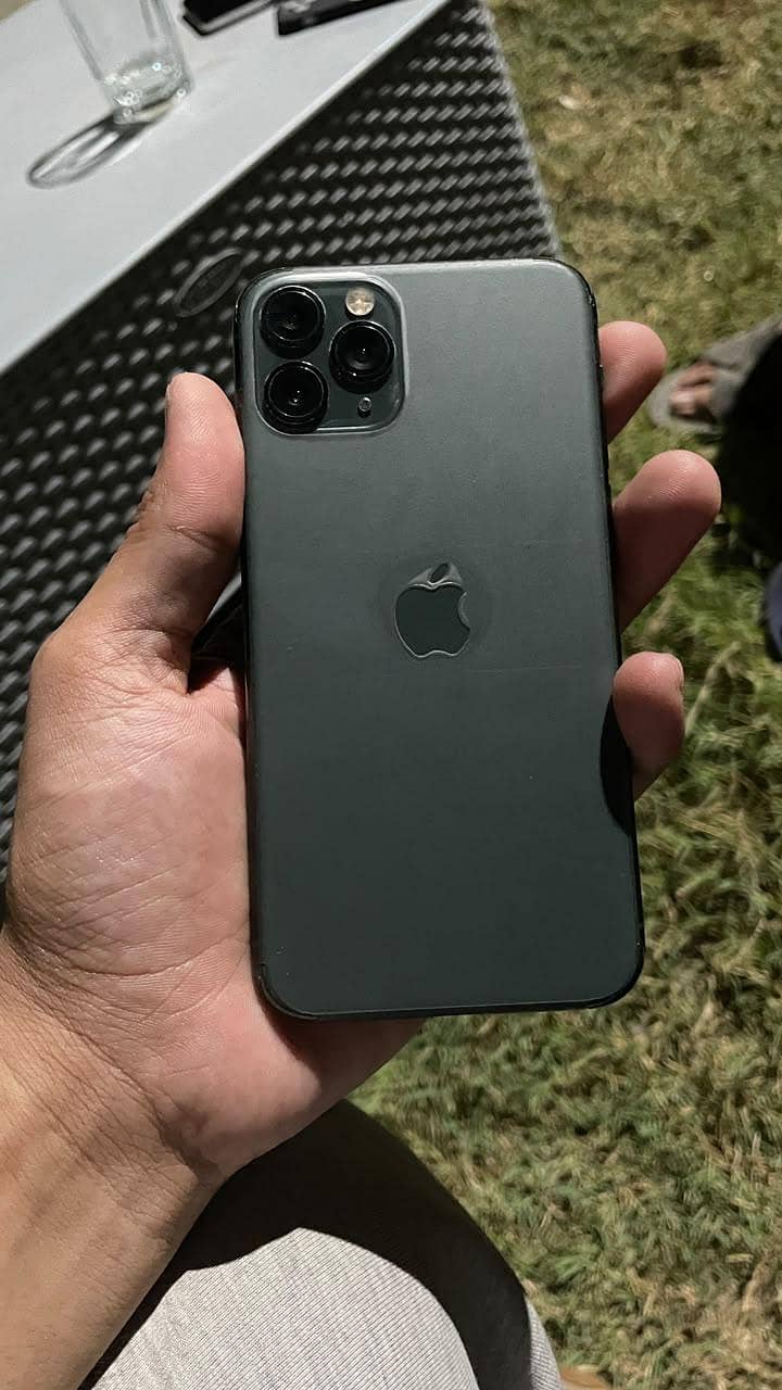 Apple iPhone 11 Pro 1