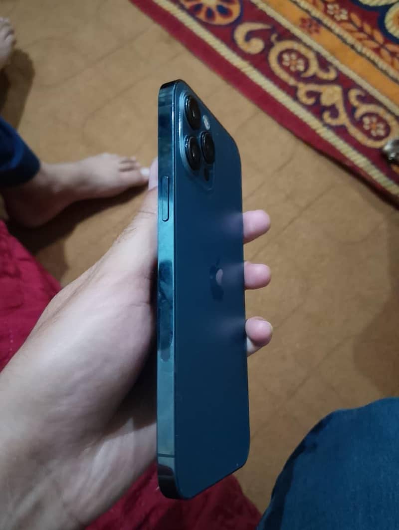 Apple iPhone 12 Pro Max 5