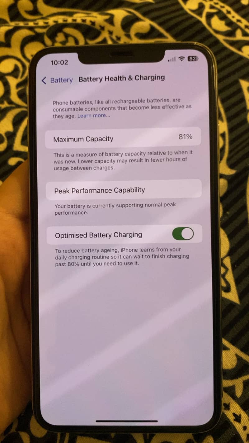 Apple iPhone XS Max 3