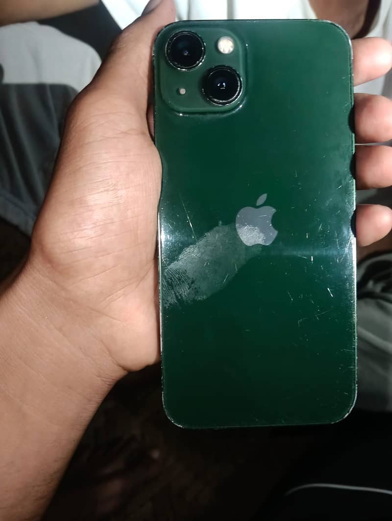 Apple iPhone 13 0
