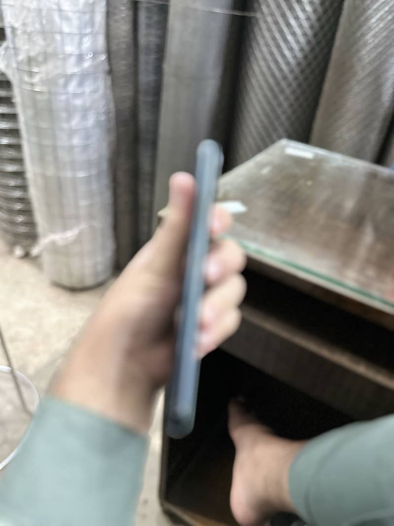 Apple iPhone 11 Pro Max 5