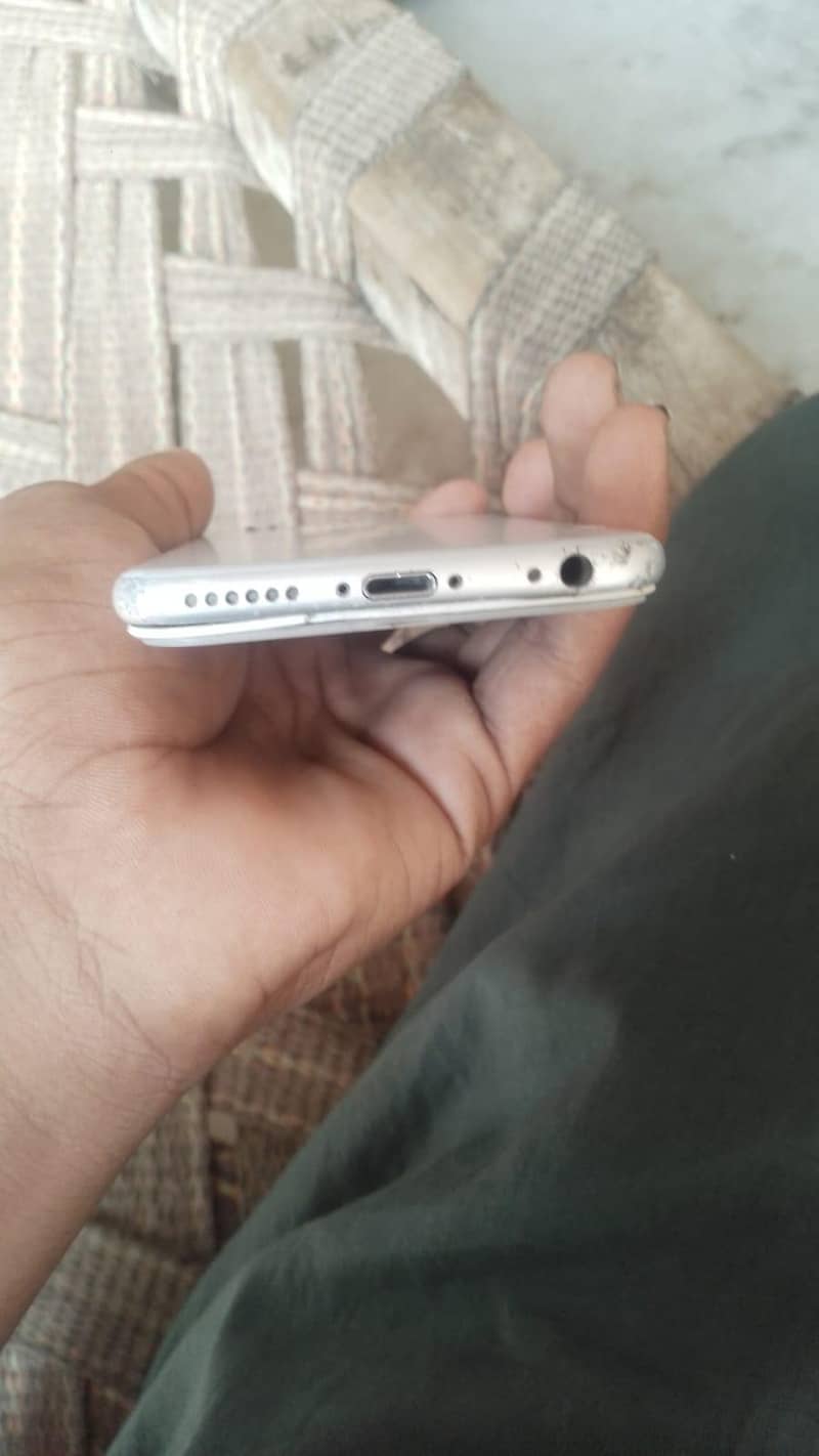 Apple iPhone 6S 2