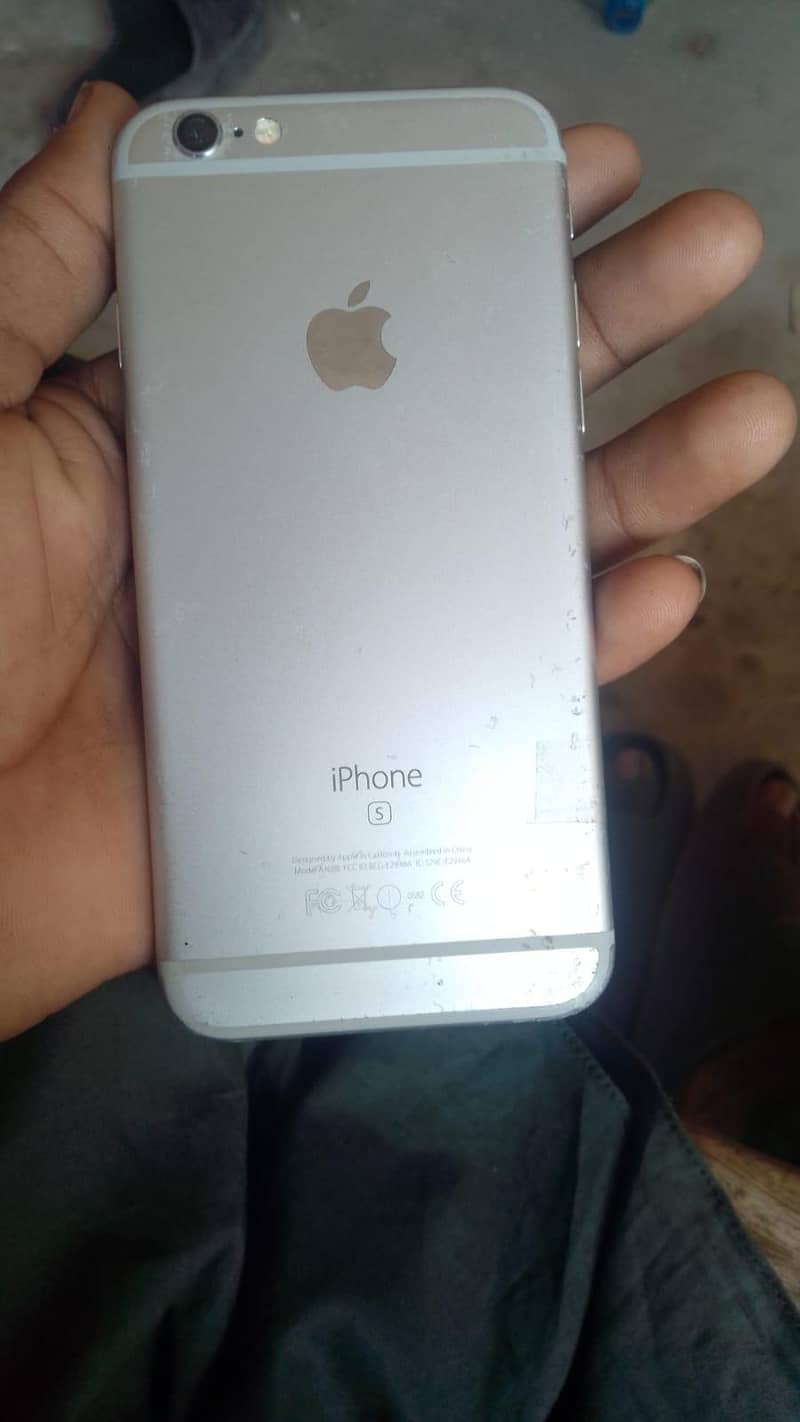 Apple iPhone 6S 3