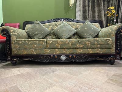 Sofa Set 3+2+1+1 in a good condition less used