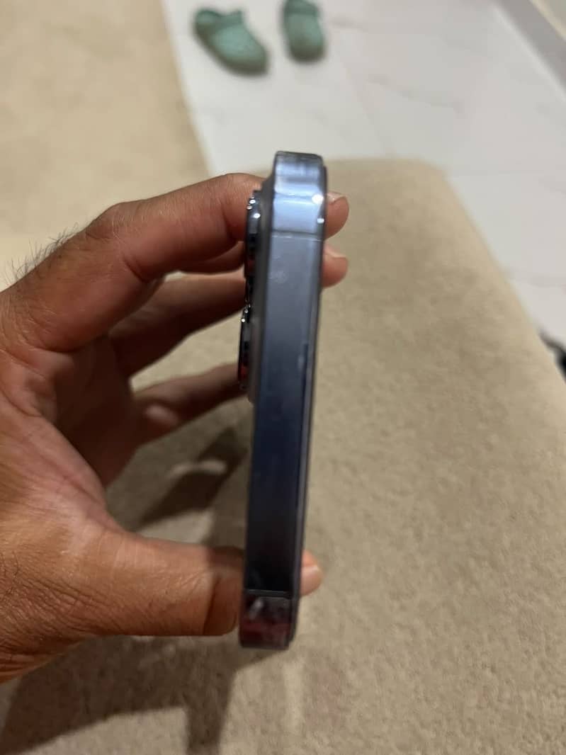 Apple iPhone 13 Pro Max 6