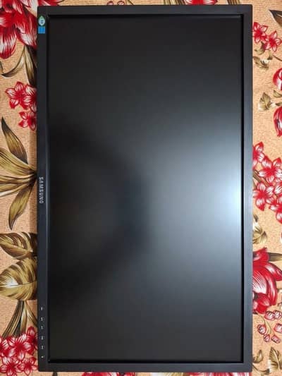 Samsung 24 inches LCD