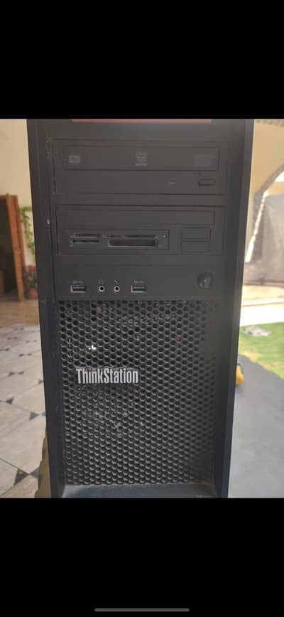 Gaming PC for Sale -Xeon E3-1231 V3 16GB RAM SSD + HDD Dell 24 MONITOR