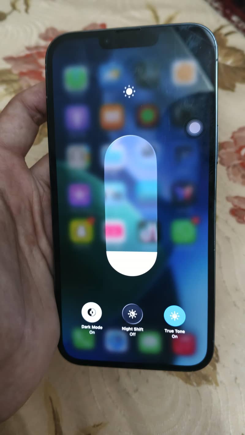 Apple iPhone 13 Pro Max 4