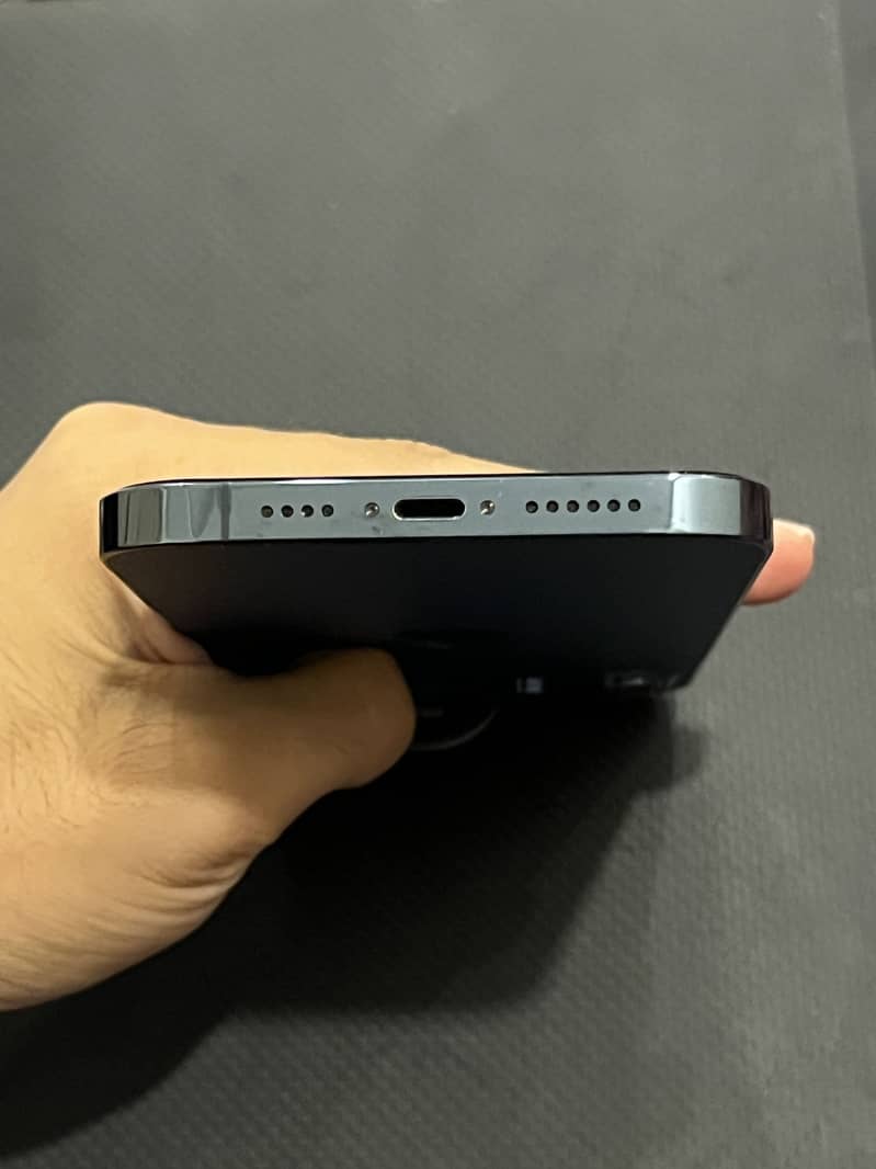 Apple iPhone 12 Pro Max 5