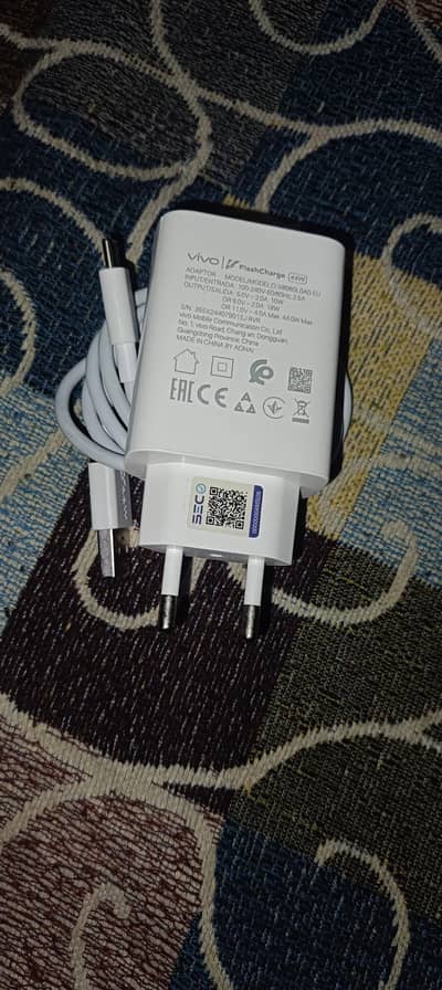 44w Flash Charger Y29 Box Pulled original