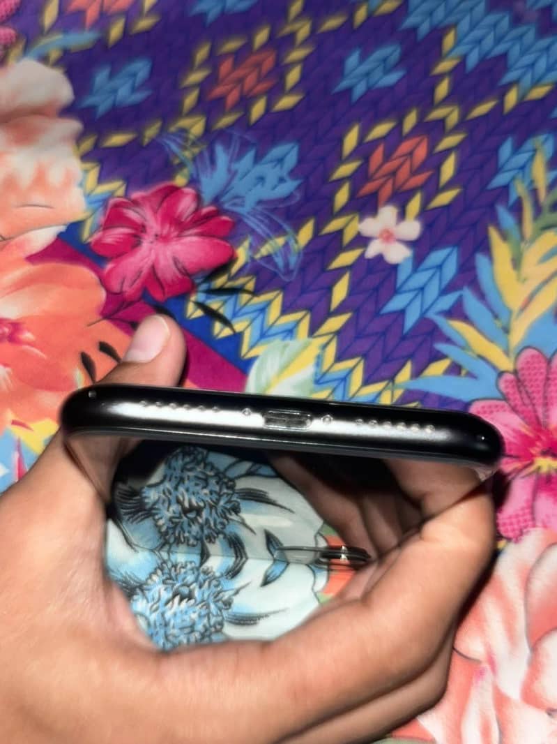 Apple iPhone 11 2