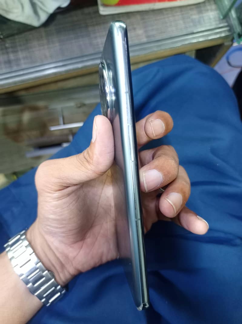 One Plus 11 4