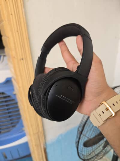 bose QuietComfort 35 headphones