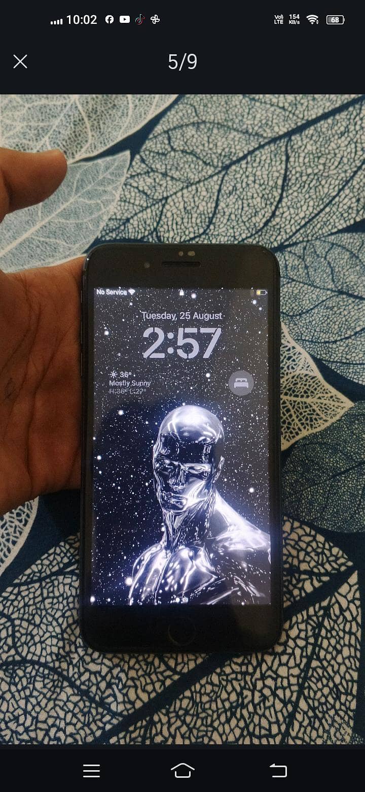 Apple iPhone 8 Plus 0