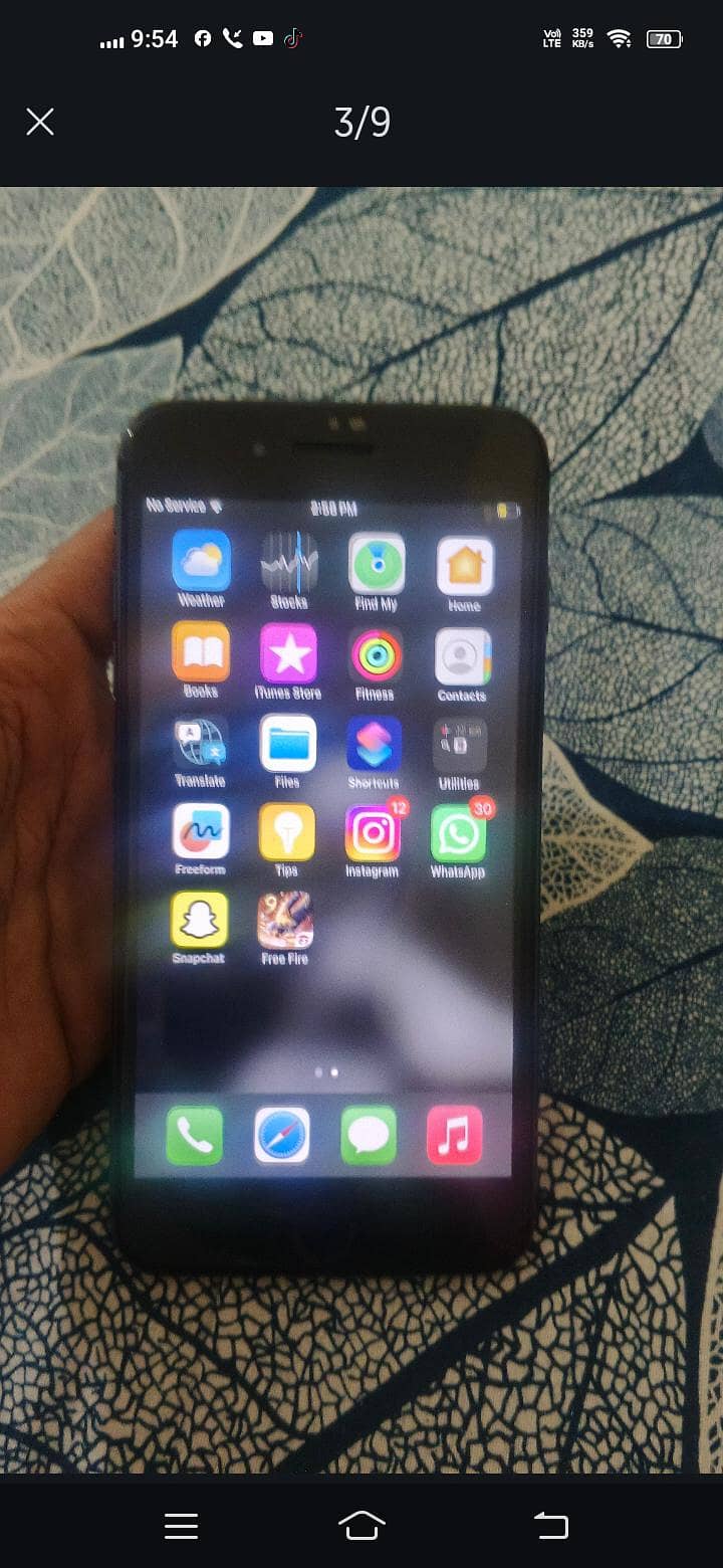 Apple iPhone 8 Plus 1