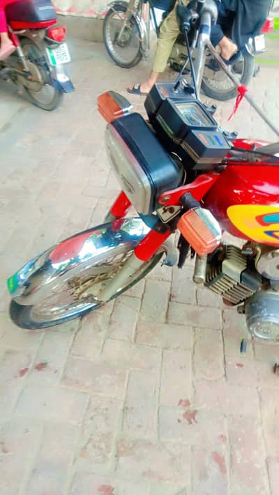 Yamaha 100