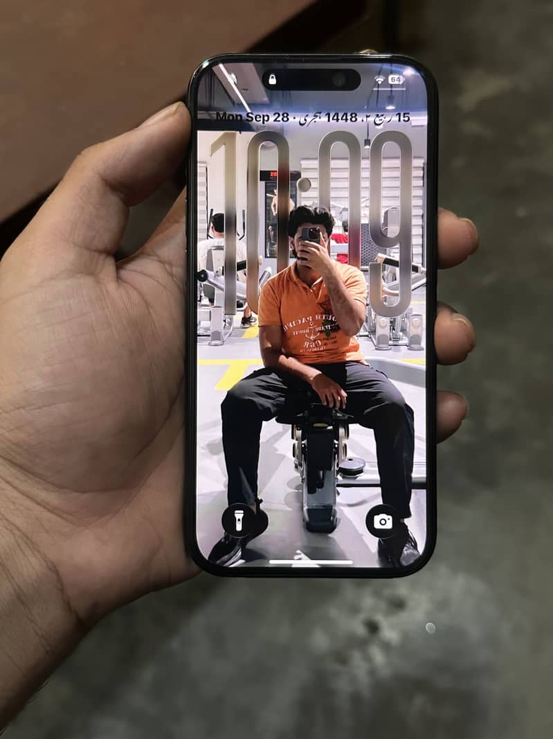 Apple iPhone 15 Pro 3