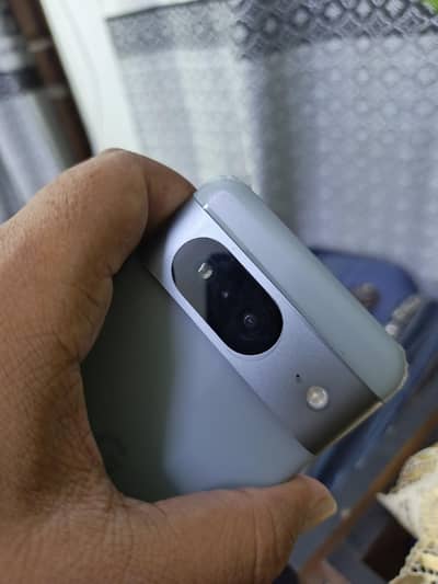 Google pixel 8