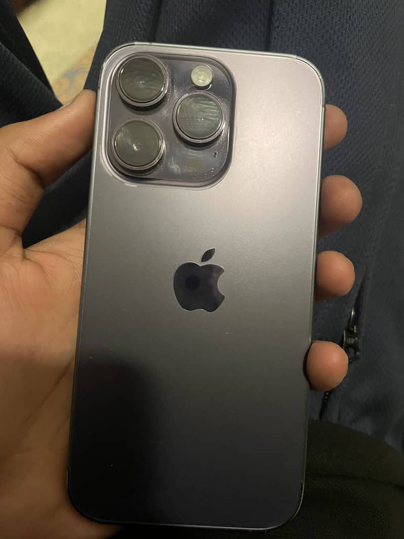 Apple iPhone 14 Pro 0