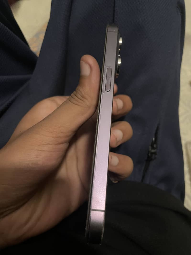Apple iPhone 14 Pro 3