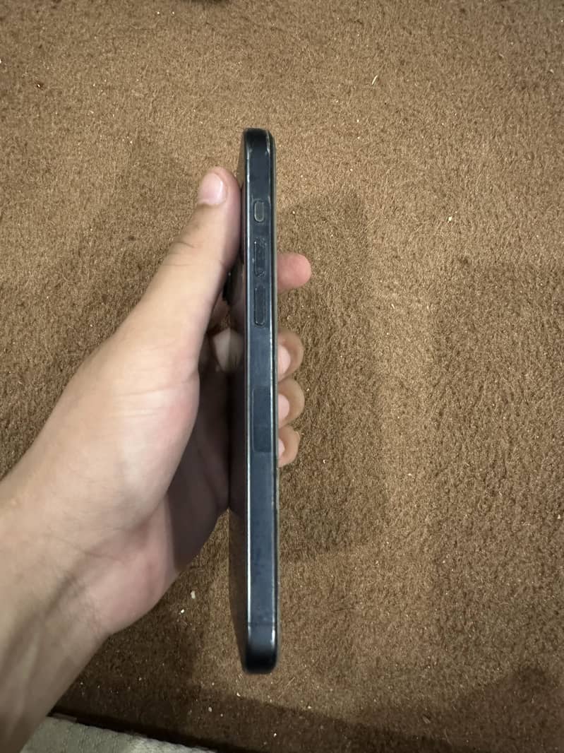 Apple iPhone 15 Pro Max 11
