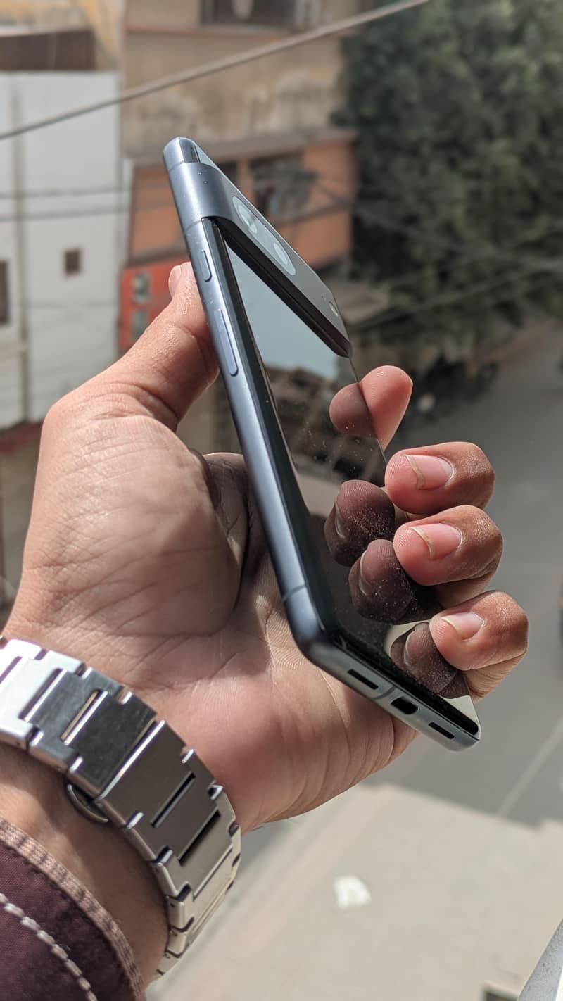 Google Pixel 7a 4