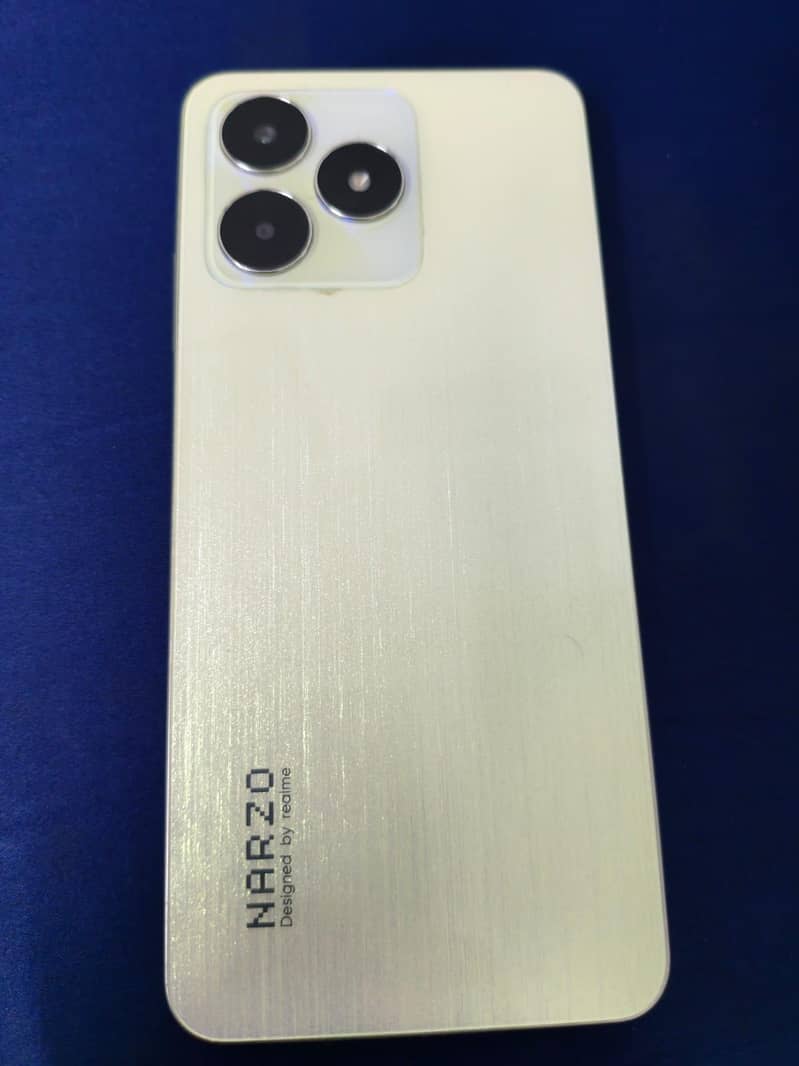 Realme C53 0