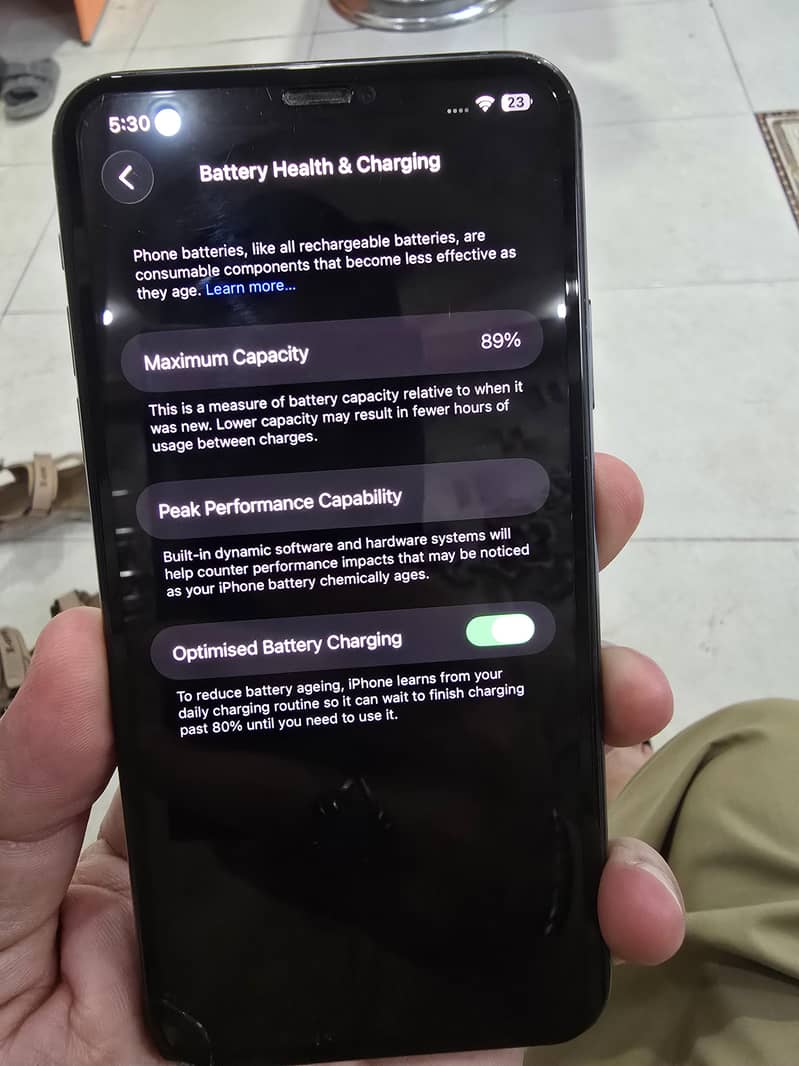 Apple iPhone 11 Pro Max 2