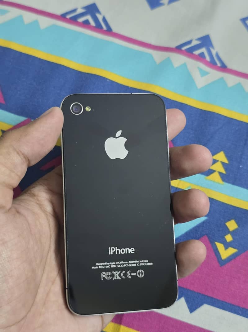 Apple iPhone 4s 2