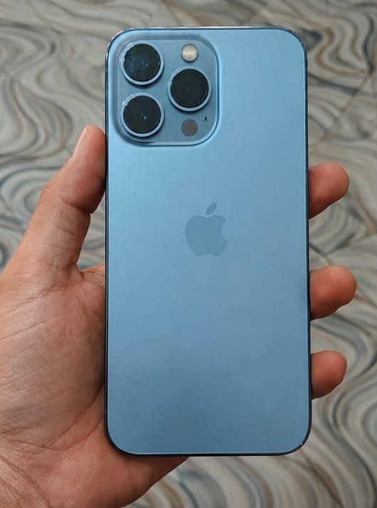 Apple iPhone 13 Pro 1