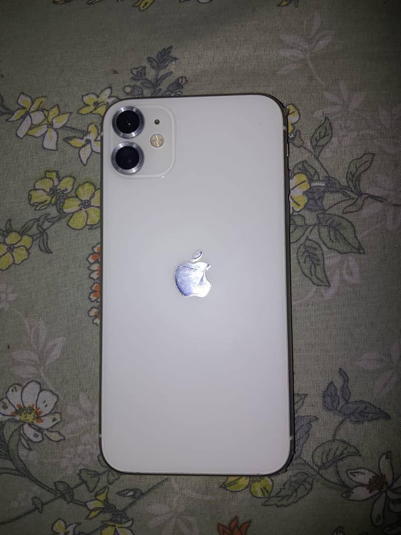 Apple iPhone 11 3
