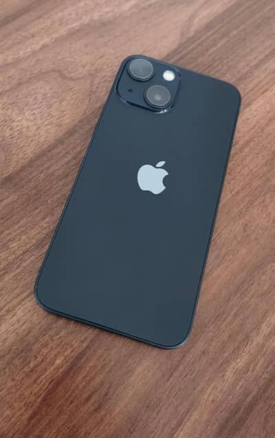 Apple iPhone 13