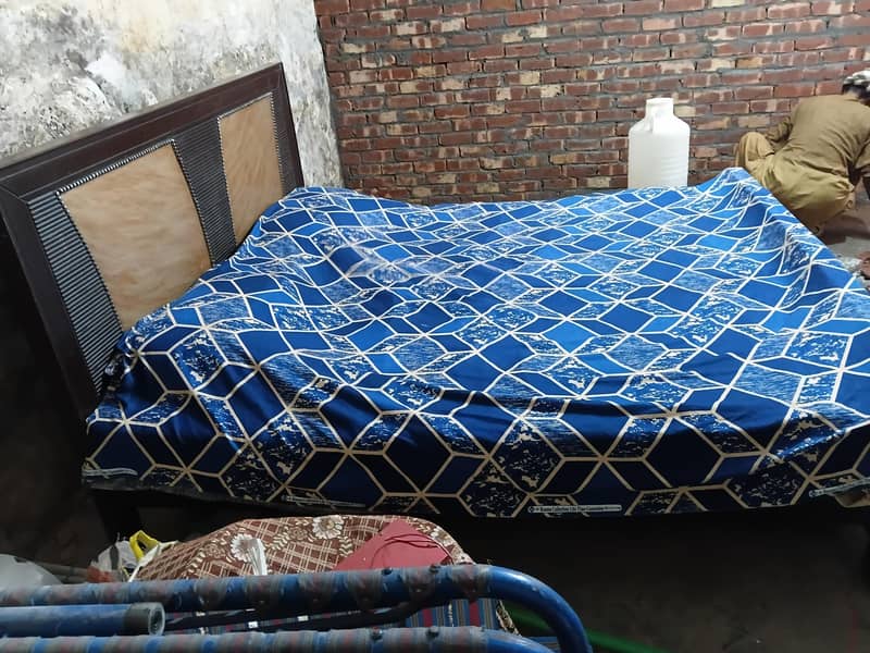 Double bed with Master Matress without spring 4