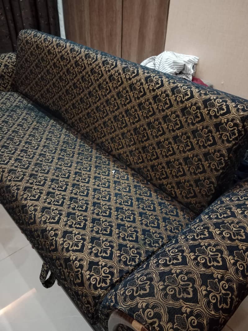 sofa 3 seater 0